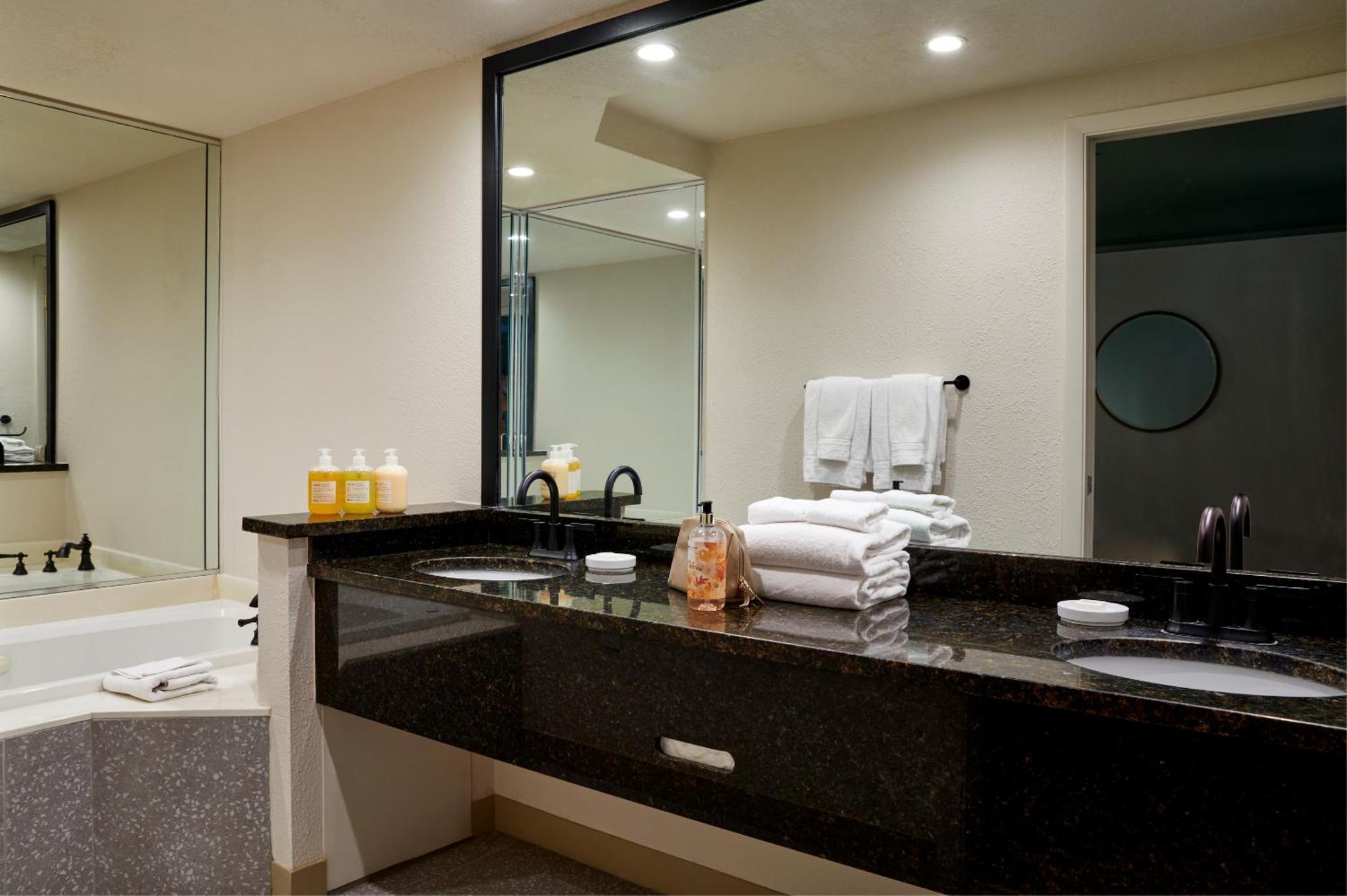 Sonder Cirrus Hotel Four Corners Bagian luar foto